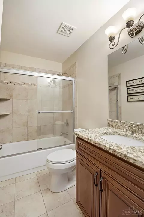Bath - 452 Windfern Forest Ln, Cincinnati, OH 45244 photo 7 of 8
