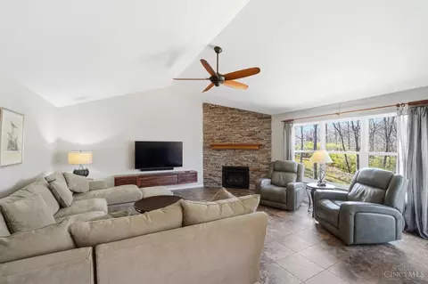 Living - 452 Windfern Forest Ln, Cincinnati, OH 45244 photo 3 of 6