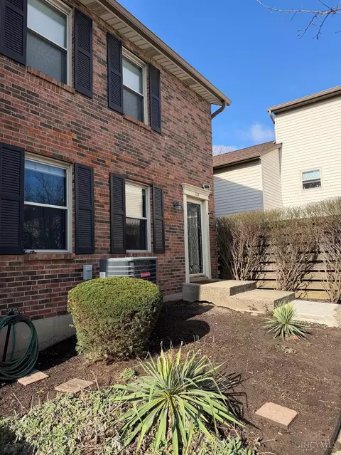 3269 Roesch Blvd, Fairfield, OH 45014