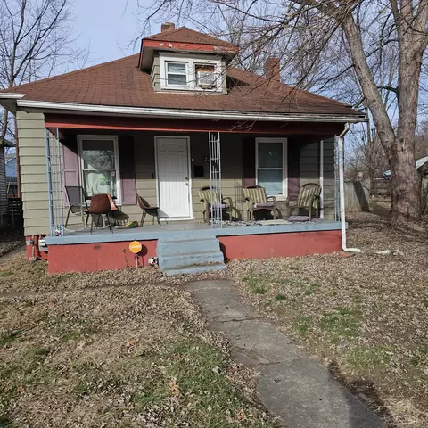 2207 Crescent Blvd, Middletown, OH 45042