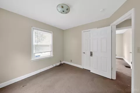 Bedroom - 1778 Ashbrook Dr, Cincinnati, OH 45238 photo 4 of 4