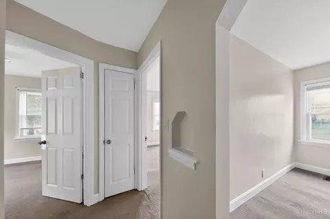 Entry Way - 1778 Ashbrook Dr, Cincinnati, OH 45238 photo 3 of 4