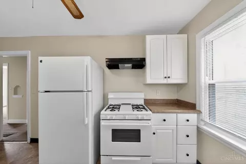 Kitchen - 1778 Ashbrook Dr, Cincinnati, OH 45238 photo 1 of 3