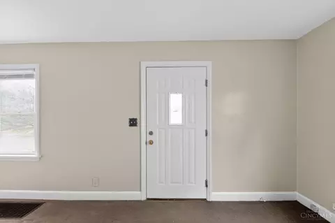 Entry Way - 1778 Ashbrook Dr, Cincinnati, OH 45238 photo 1 of 4