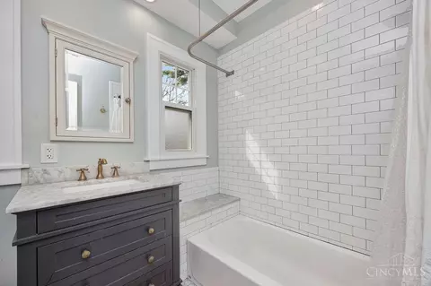 Bath - 2913 Madison Rd, Cincinnati, OH 45209 photo 2 of 2