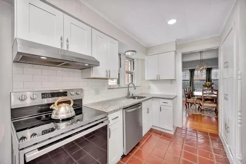 Kitchen - 2913 Madison Rd, Cincinnati, OH 45209 photo 1 of 4