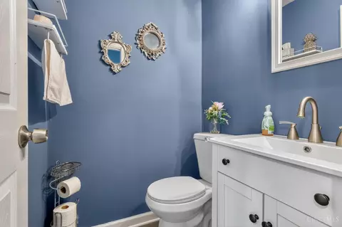 Bath - 693 Redwood Ct, Cincinnati, OH 45244 photo 1 of 3