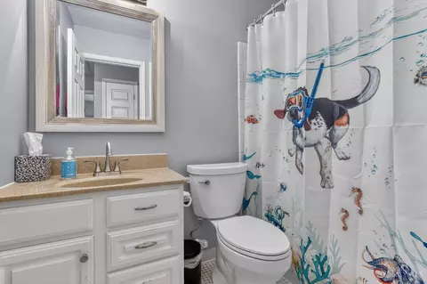 Bath - 693 Redwood Ct, Cincinnati, OH 45244 photo 2 of 3
