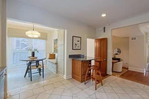 Dining - 416 Torrence Ct, Cincinnati, OH 45202 photo 4 of 6
