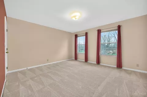 Bedroom - 6705 Willow Ln, Mason, OH 45040 photo 6 of 9
