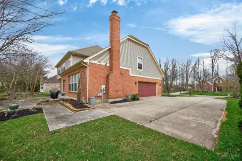 Exterior - 6705 Willow Ln, Mason, OH 45040 photo 4 of 7