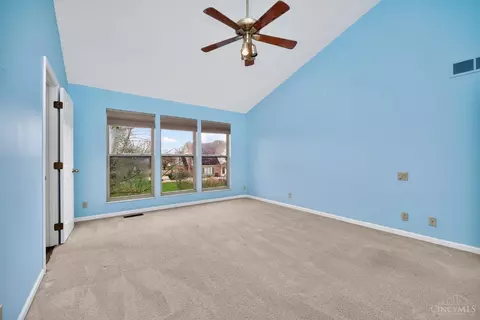 Bedroom - 6705 Willow Ln, Mason, OH 45040 photo 1 of 9