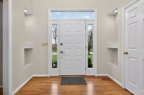 Entry Way - 6705 Willow Ln, Mason, OH 45040 photo 2 of 4