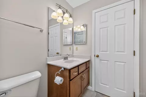 Bath - 6705 Willow Ln, Mason, OH 45040 photo 8 of 8