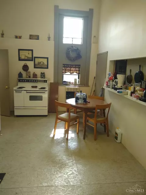 Kitchen - 104 Main St, Sinking Spring, OH 45172 photo 1 of 2