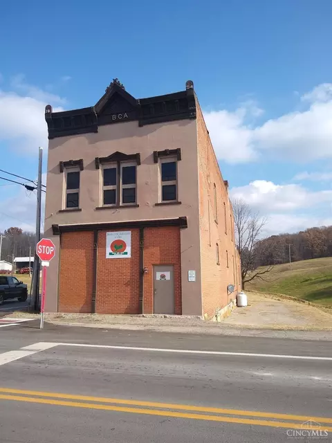 104 Main St, Sinking Spring, OH 45172