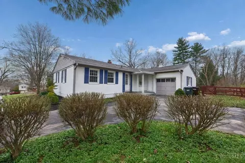357 Meadowcrest Rd, Cincinnati, OH 45231