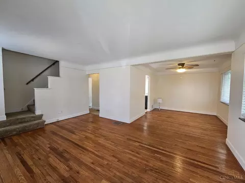 Living - 1088 Morado Dr, Cincinnati, OH 45238 photo 1 of 6