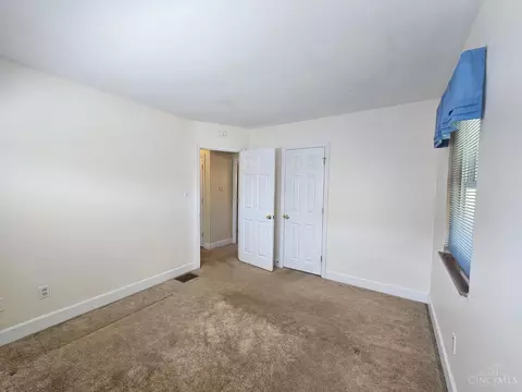 Bedroom - 1088 Morado Dr, Cincinnati, OH 45238 photo 2 of 8