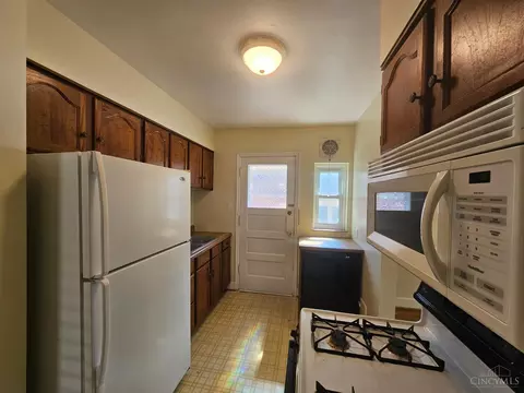 Kitchen - 1088 Morado Dr, Cincinnati, OH 45238 photo 1 of 3