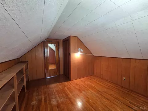 Bedroom - 1088 Morado Dr, Cincinnati, OH 45238 photo 8 of 8