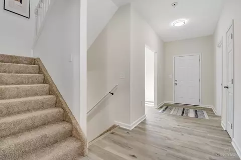 Entry Way - 6000 Capri Dr, Cincinnati, OH 45224 photo 1 of 2