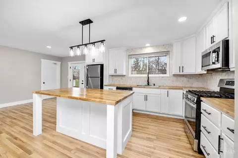 Kitchen - 718 Levitt Pl, Cincinnati, OH 45245 photo 1 of 3