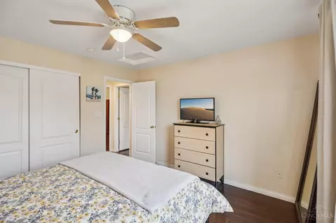 Bedroom - 2520 Hingham Ln, Centerville, OH 45459 photo 4 of 7