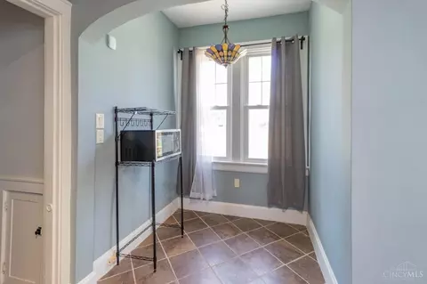 Entry Way - 4330 Schulte Dr, Cincinnati, OH 45205 photo 2 of 2
