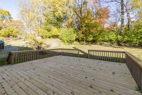 Exterior - 4330 Schulte Dr, Cincinnati, OH 45205 photo 7 of 13