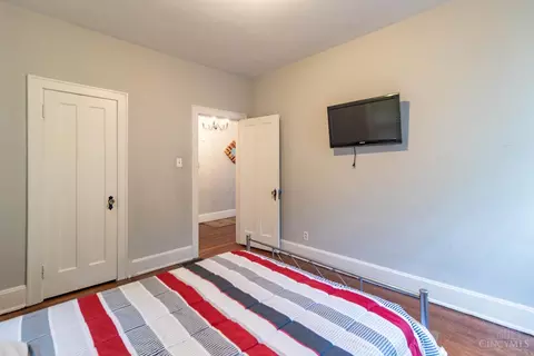 Bedroom - 4330 Schulte Dr, Cincinnati, OH 45205 photo 2 of 7