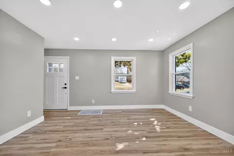 Living - 48 Damon Rd, Greenhills, OH 45218 photo 4 of 4