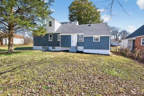 Exterior - 48 Damon Rd, Greenhills, OH 45218 photo 7 of 8