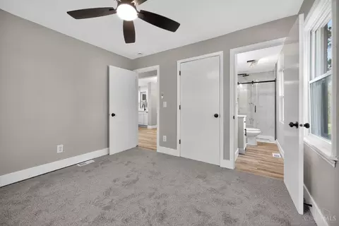 Bedroom - 48 Damon Rd, Greenhills, OH 45218 photo 3 of 6