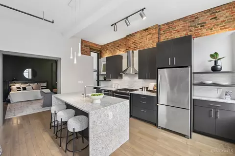 Kitchen - 1408 Elm St, Cincinnati, OH 45202 photo 4 of 4