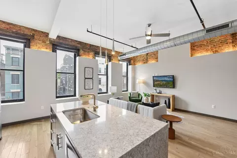 Kitchen - 1408 Elm St, Cincinnati, OH 45202 photo 3 of 4