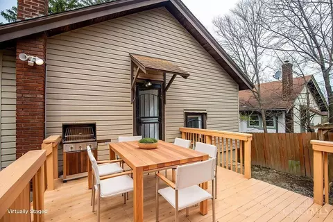 Exterior - 1124 Elberon Ave, Cincinnati, OH 45205 photo 5 of 7