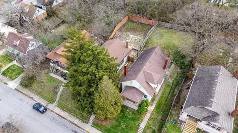 View/Area - 1124 Elberon Ave, Cincinnati, OH 45205 photo 3 of 4