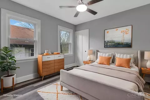 Bedroom - 1124 Elberon Ave, Cincinnati, OH 45205 photo 2 of 4