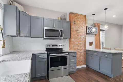 Kitchen - 3763 Hutton St, Cincinnati, OH 45226 photo 3 of 4