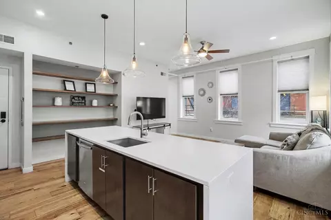 Kitchen - 35 13th St, Cincinnati, OH 45202 photo 3 of 4