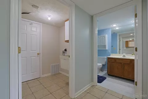 7630 Cheviot Rd, Cincinnati, OH 45247 photo 30