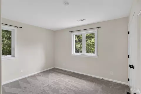 Bedroom - 7745 Ivygate Ln, Montgomery, OH 45242 photo 8 of 8