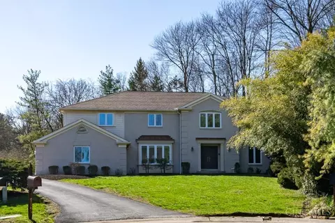 7745 Ivygate Ln, Montgomery, OH 45242