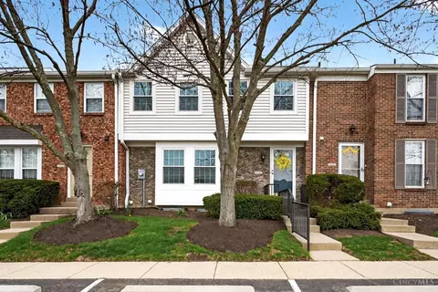 10935 Barrington Ct, Cincinnati, OH 45242