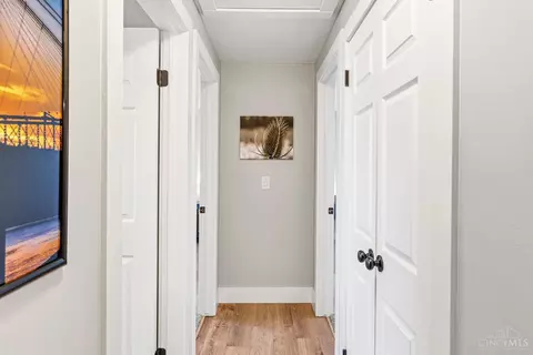 Entry Way - 4206 Edinburgh Dr, Cincinnati, OH 45245 photo 10 of 16