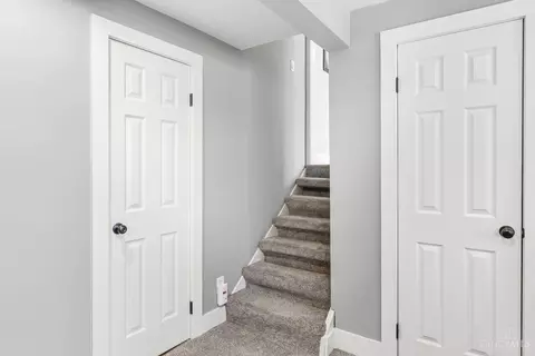 Entry Way - 4206 Edinburgh Dr, Cincinnati, OH 45245 photo 14 of 16