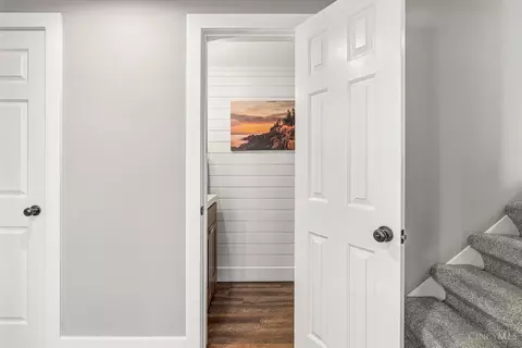 Entry Way - 4206 Edinburgh Dr, Cincinnati, OH 45245 photo 15 of 16