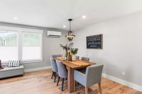 Dining - 4206 Edinburgh Dr, Cincinnati, OH 45245 photo 2 of 3