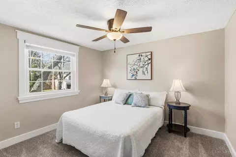 Bedroom - 4206 Edinburgh Dr, Cincinnati, OH 45245 photo 2 of 5